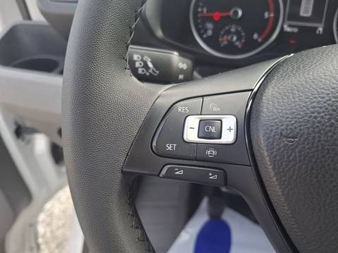 2020 Volkswagen Crafter — sličica 15