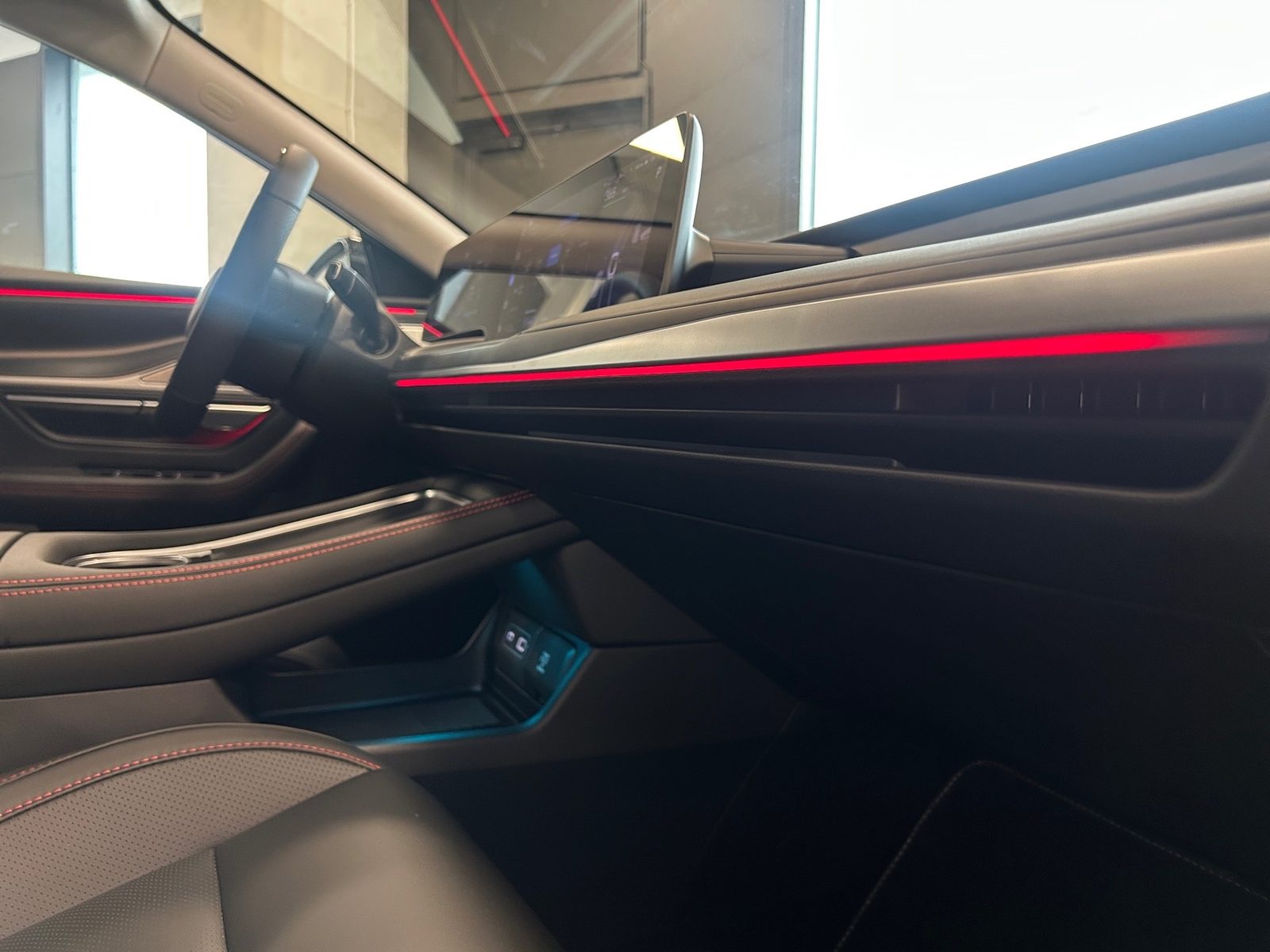 2025 XPENG P7 — fotografija 29