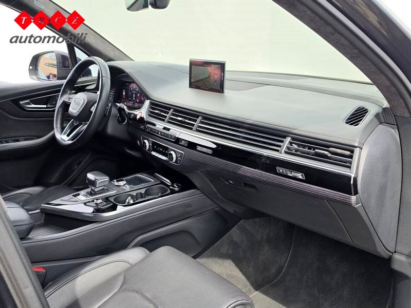 2018 Audi Q7 — fotografija 6