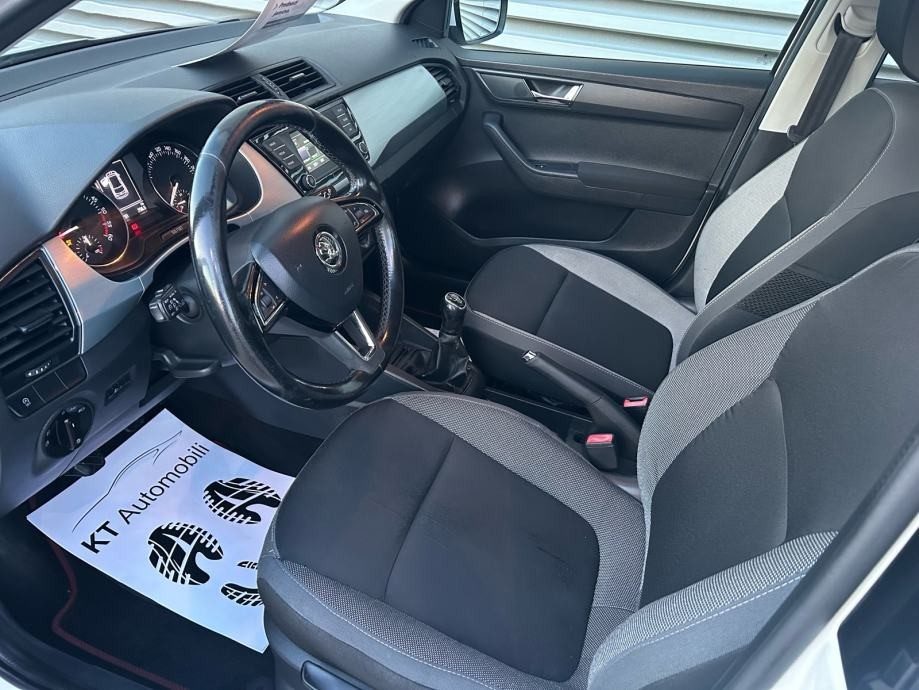 2018 Škoda Fabia — fotografija 11