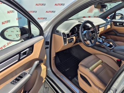 2023 Porsche Cayenne — sličica 11