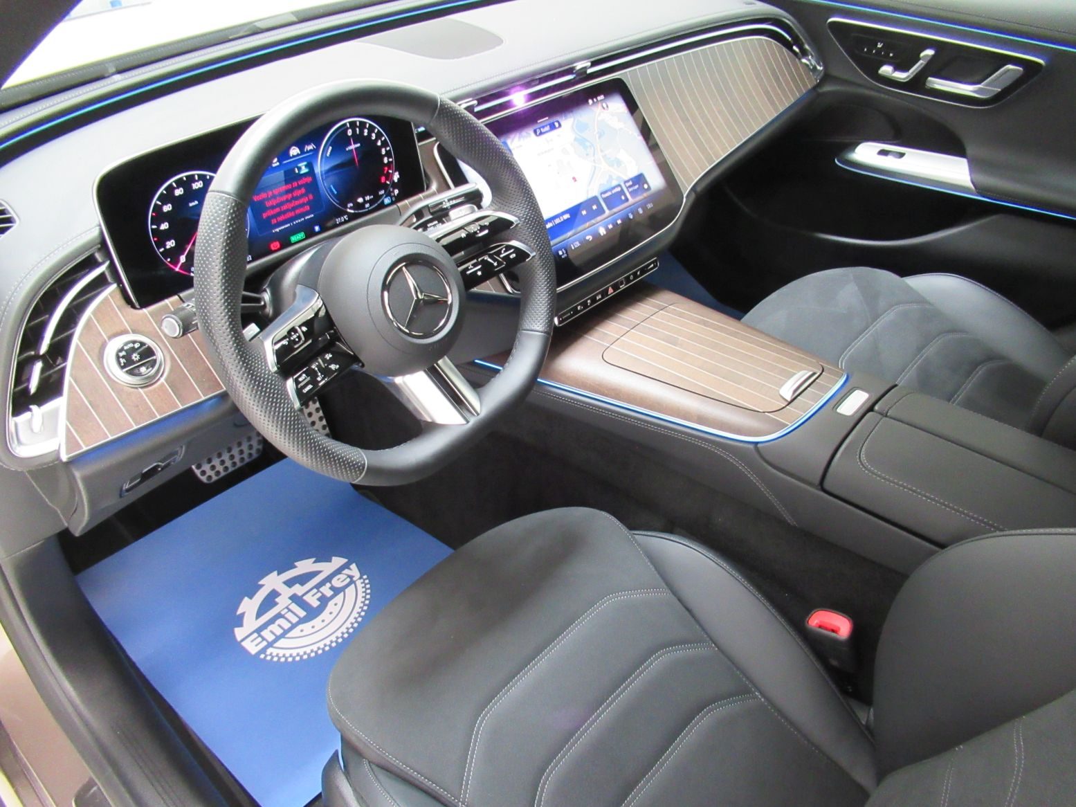 2025 Mercedes-Benz E-klasa AMG Line — fotografija 17