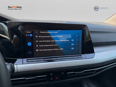 2023 Volkswagen Golf — sličica 17