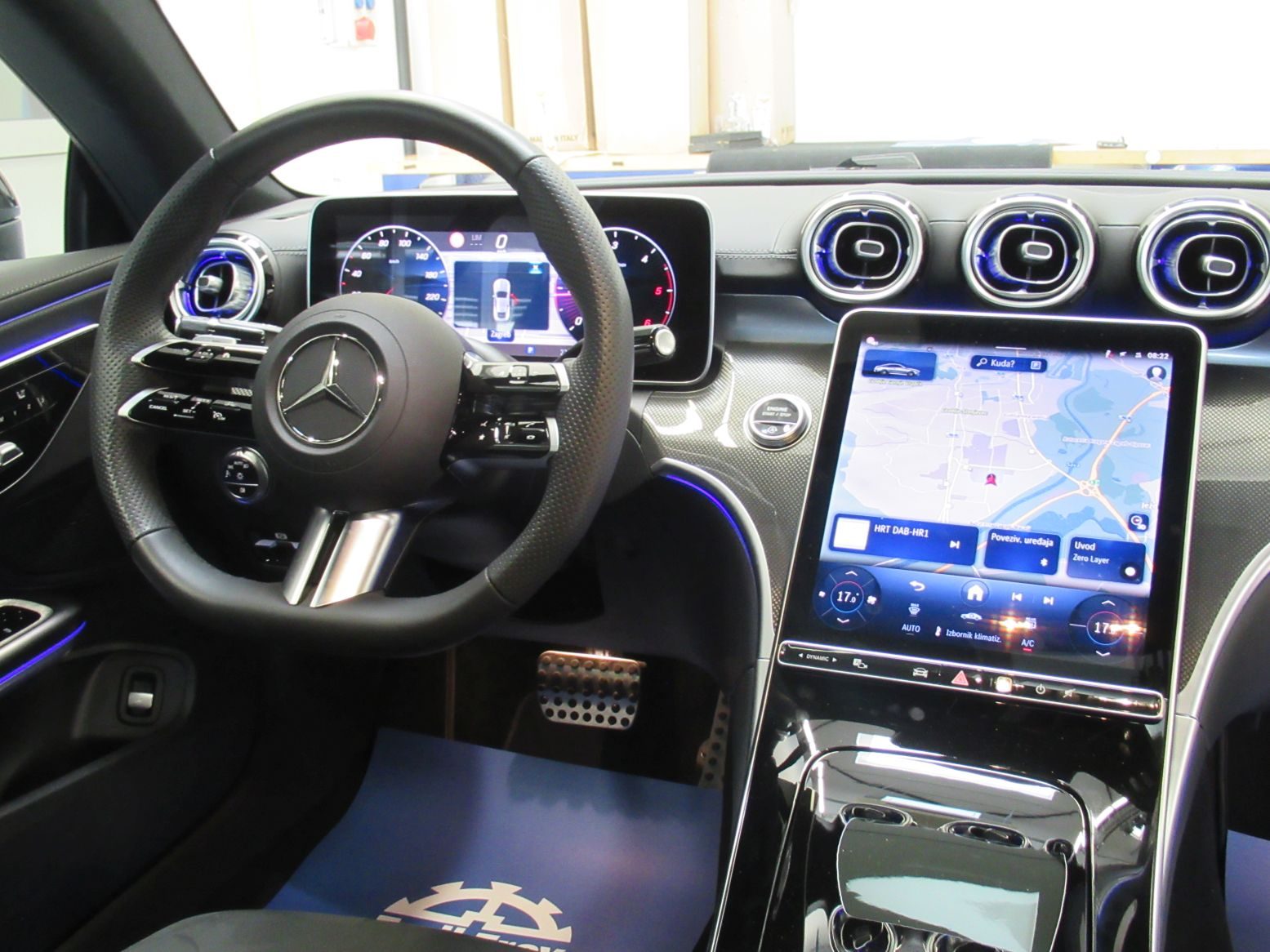 2025 Mercedes-Benz CLE AMG Line — fotografija 13
