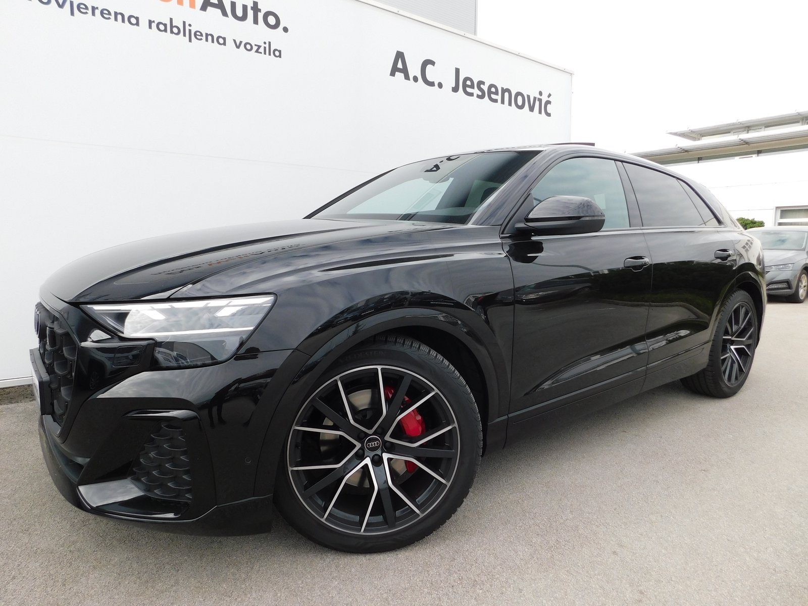 2025 Audi Q8 — fotografija 7