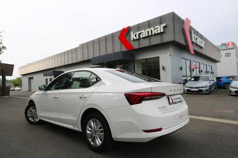 2022 Škoda Octavia — sličica 17