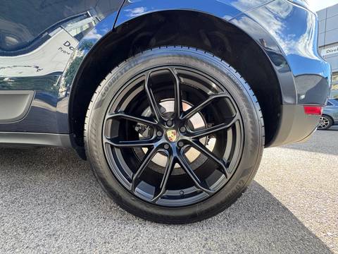 2020 Porsche Macan — sličica 8