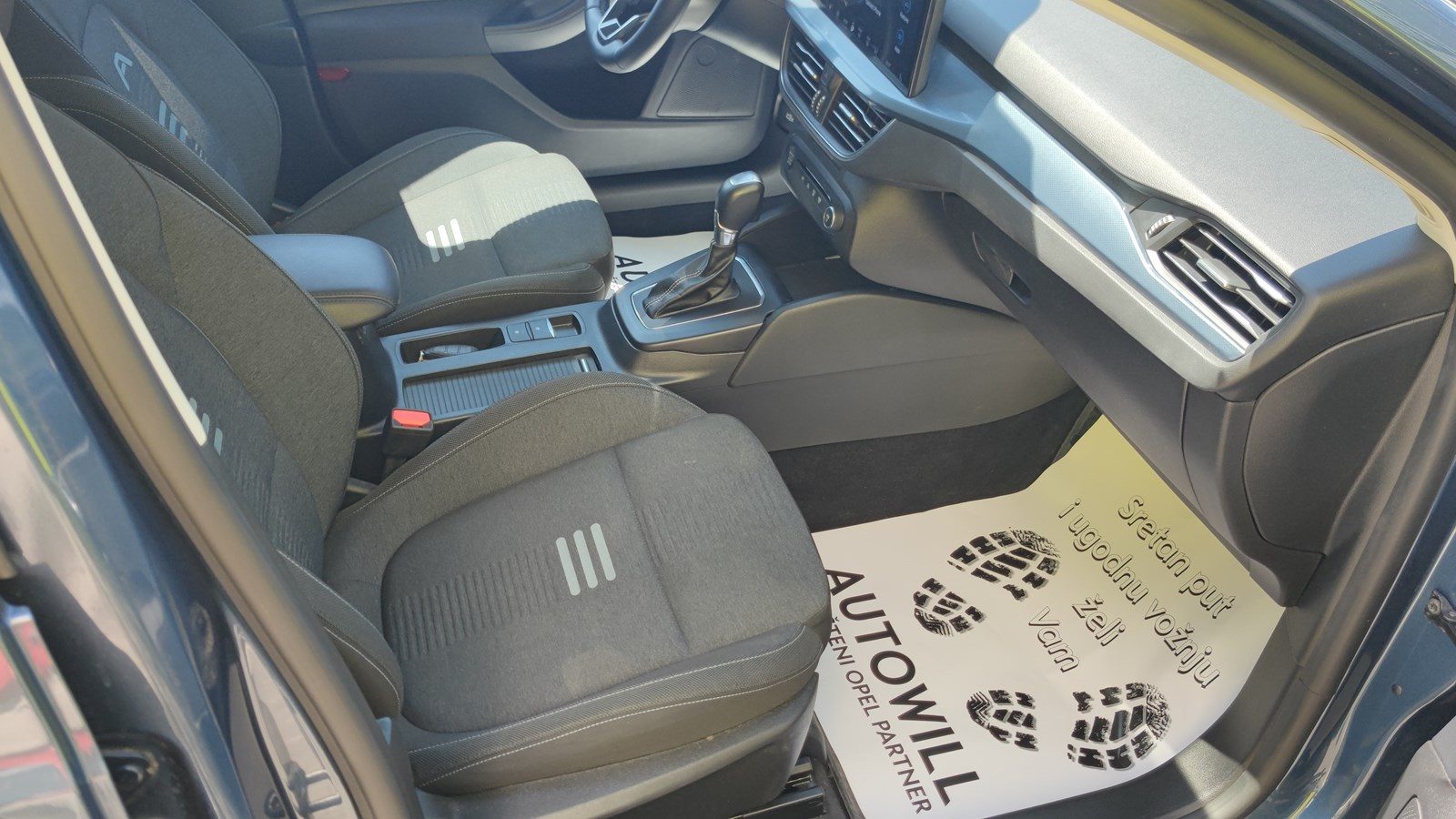 2022 Ford Focus — fotografija 12