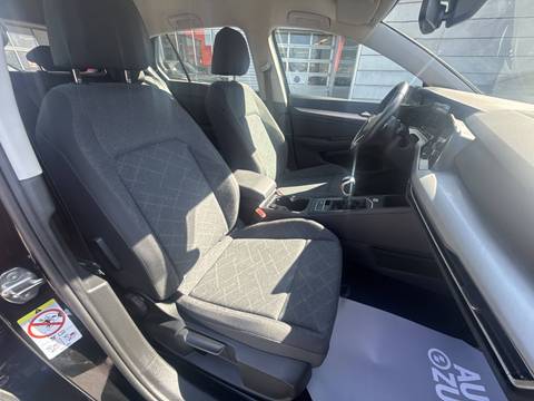 2024 Volkswagen Golf — sličica 22