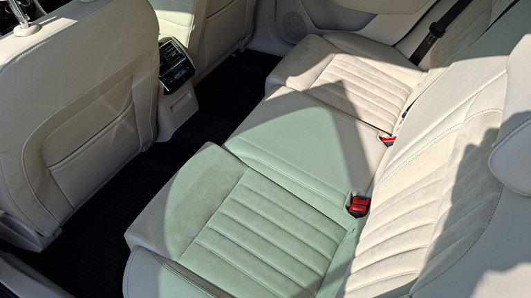 2021 Škoda Superb — fotografija 6