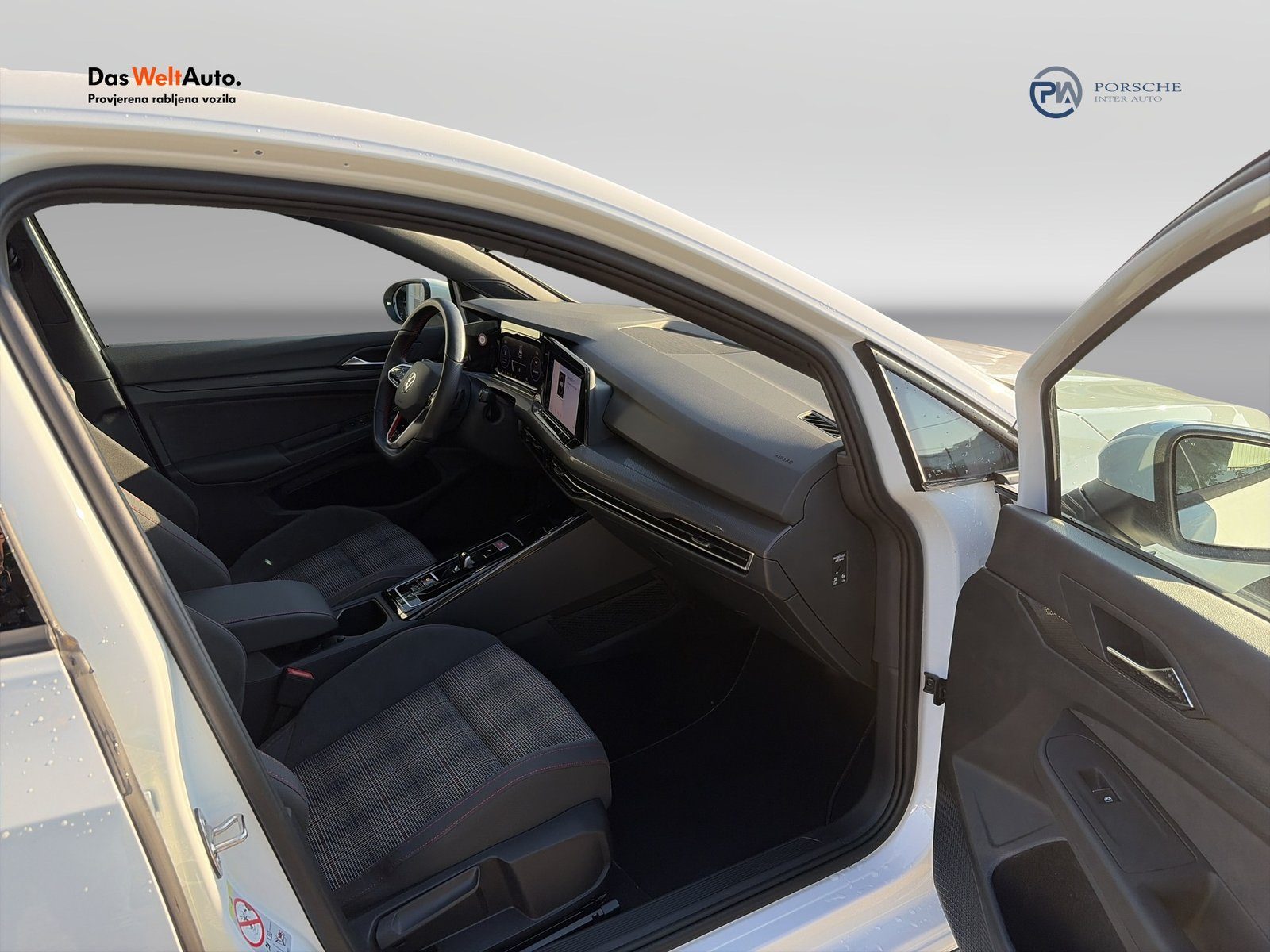 2024 Volkswagen Golf — fotografija 9