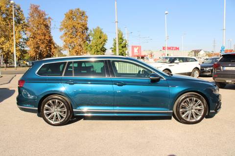 2022 Volkswagen Passat Variant — sličica 4