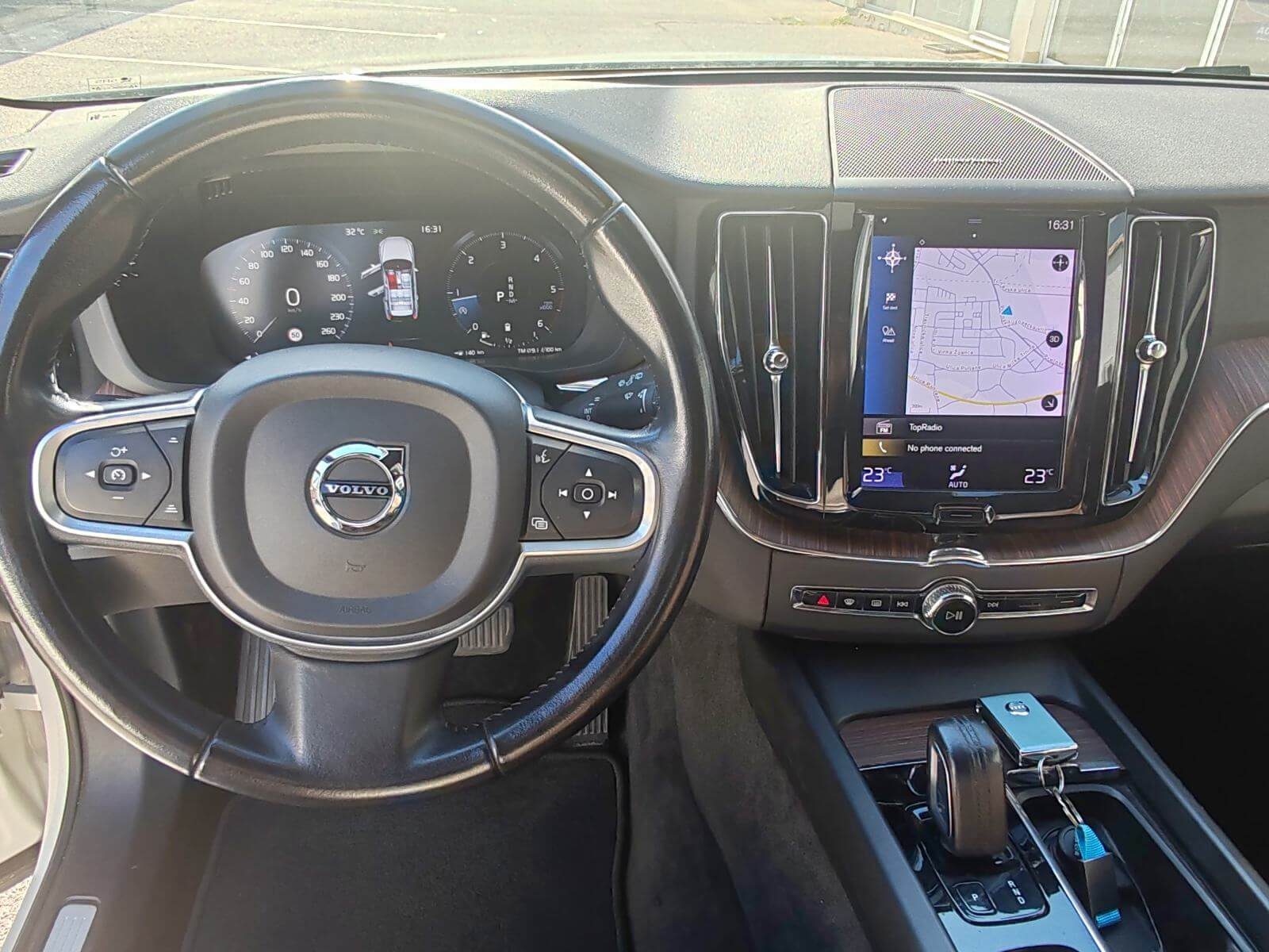 2020 Volvo XC60 — fotografija 9