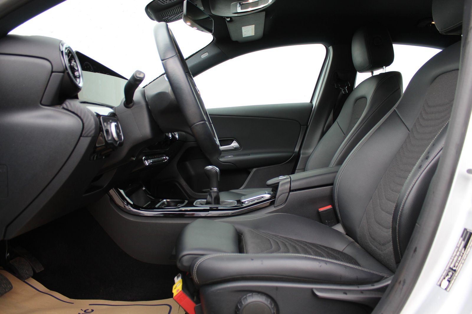 2022 Mercedes-Benz A-klasa — fotografija 8