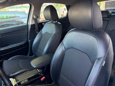 2021 Kia XCeed — sličica 13
