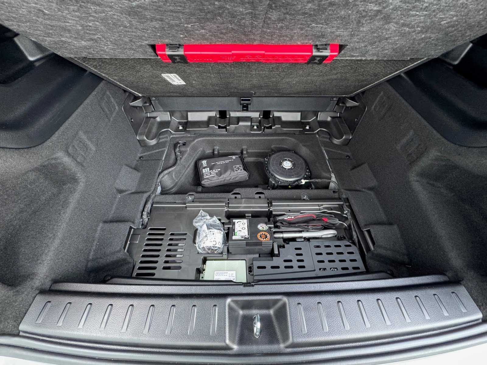 2024 Mercedes-Benz GLB — fotografija 19