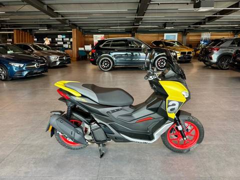 2025 Aprilia SR GT 125 — sličica 7