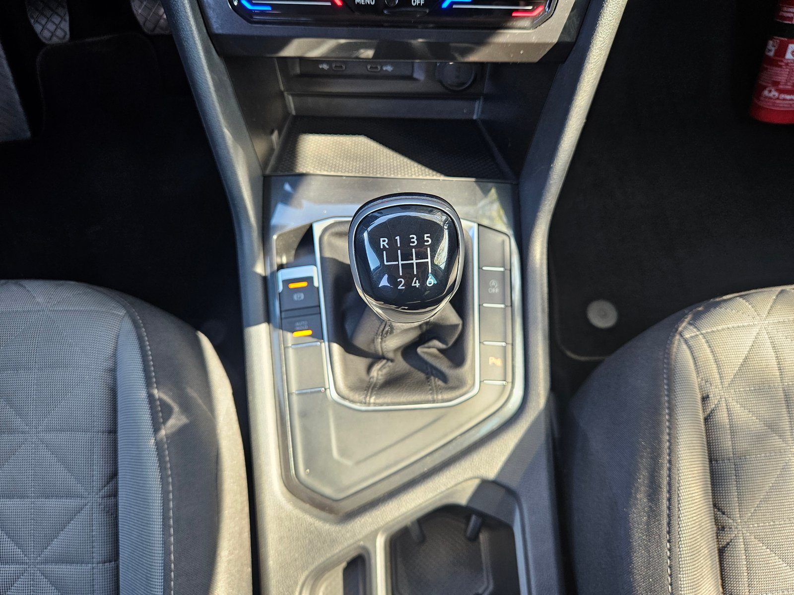 2021 Volkswagen Tiguan — fotografija 19