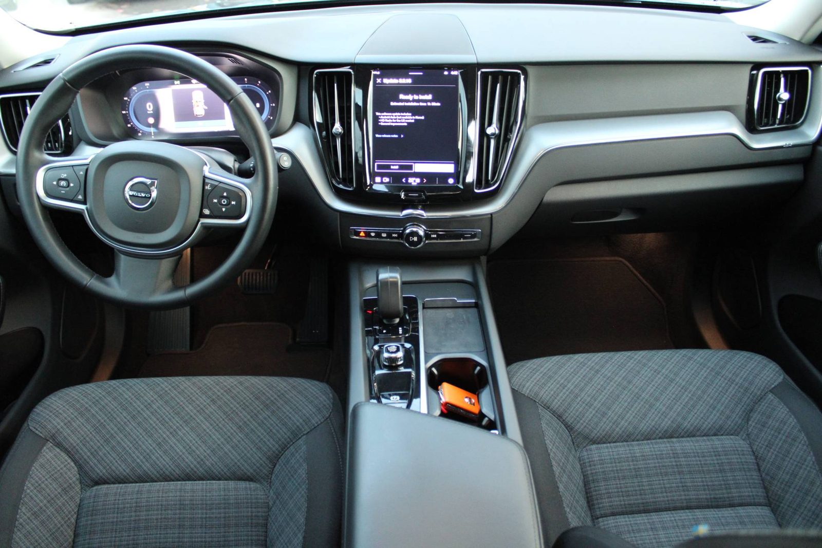2022 Volvo XC60 — fotografija 13