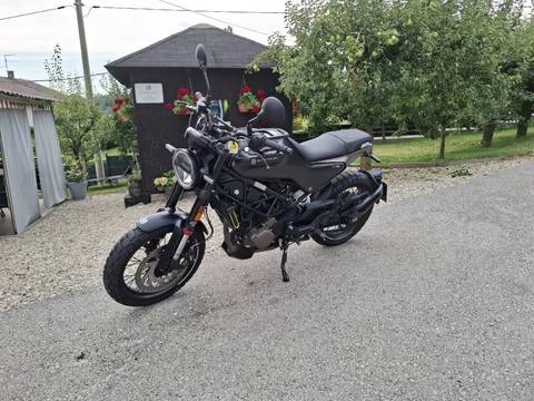 2022 Husqvarna SVARTPILEN 125 — sličica 3