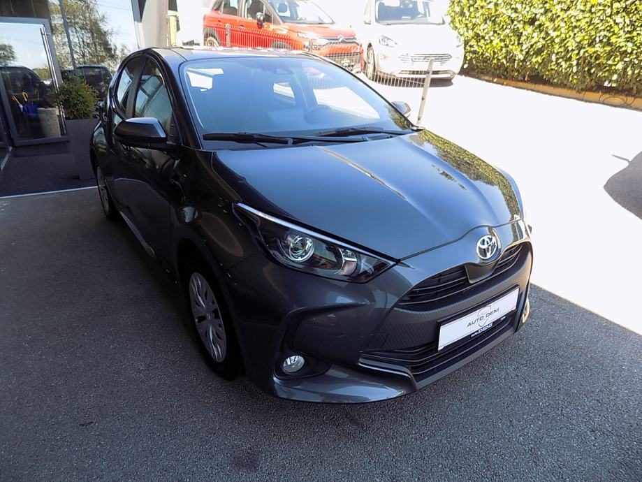 2022 Toyota Yaris — fotografija 4