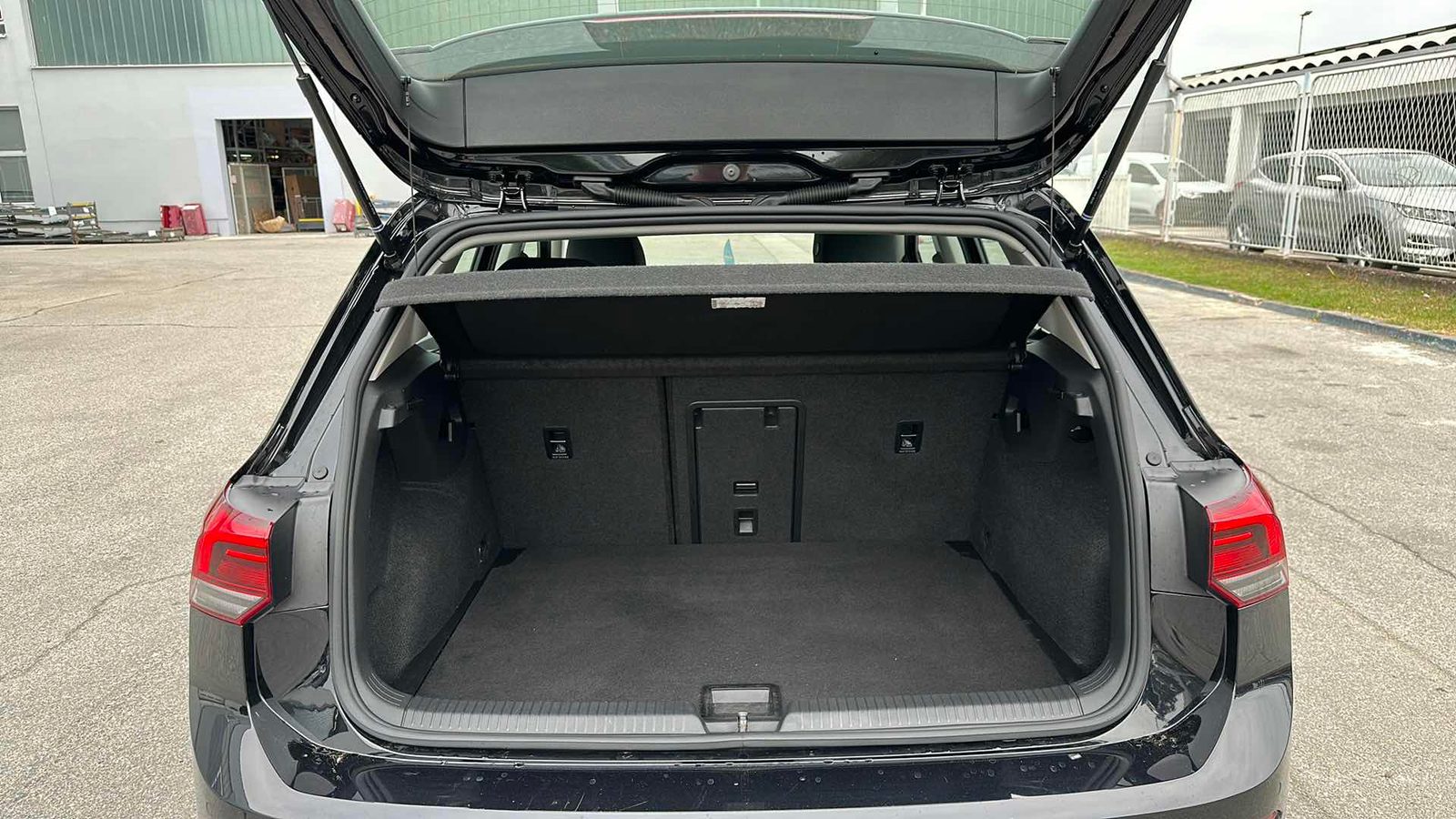 2023 Volkswagen Golf — fotografija 12