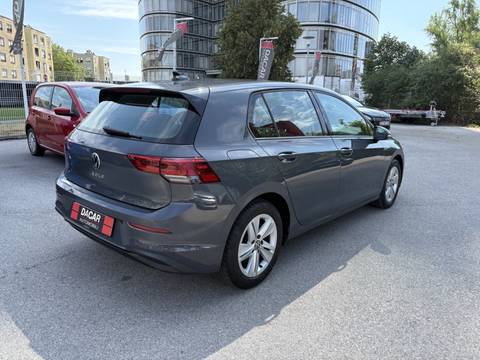 2021 Volkswagen Golf — sličica 2