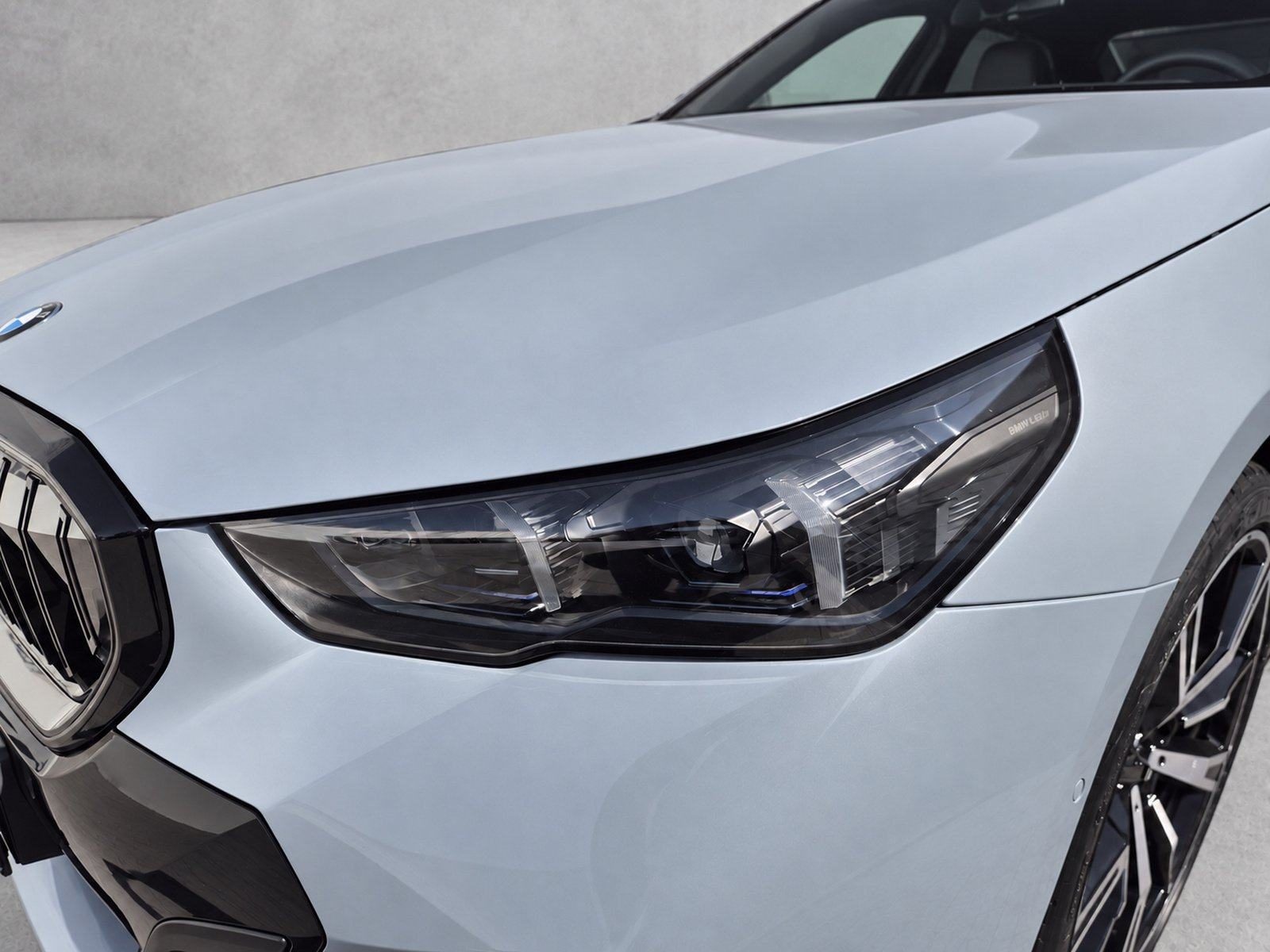 2025 BMW Serija 5 M Sport — fotografija 26