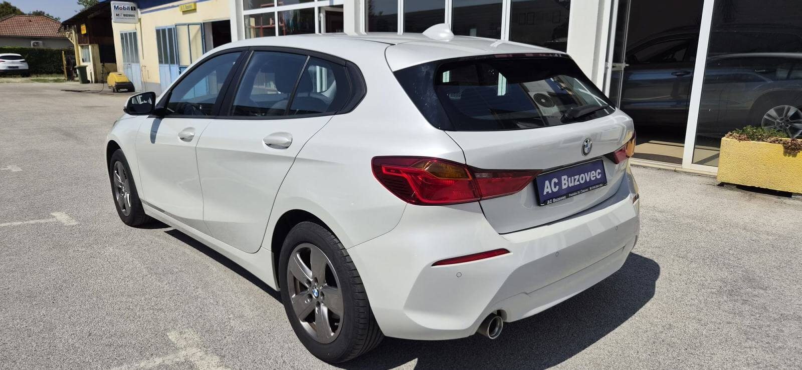 2020 BMW Serija 1 — fotografija 3