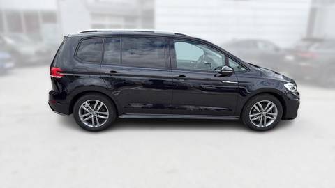 2022 Volkswagen Touran — sličica 8