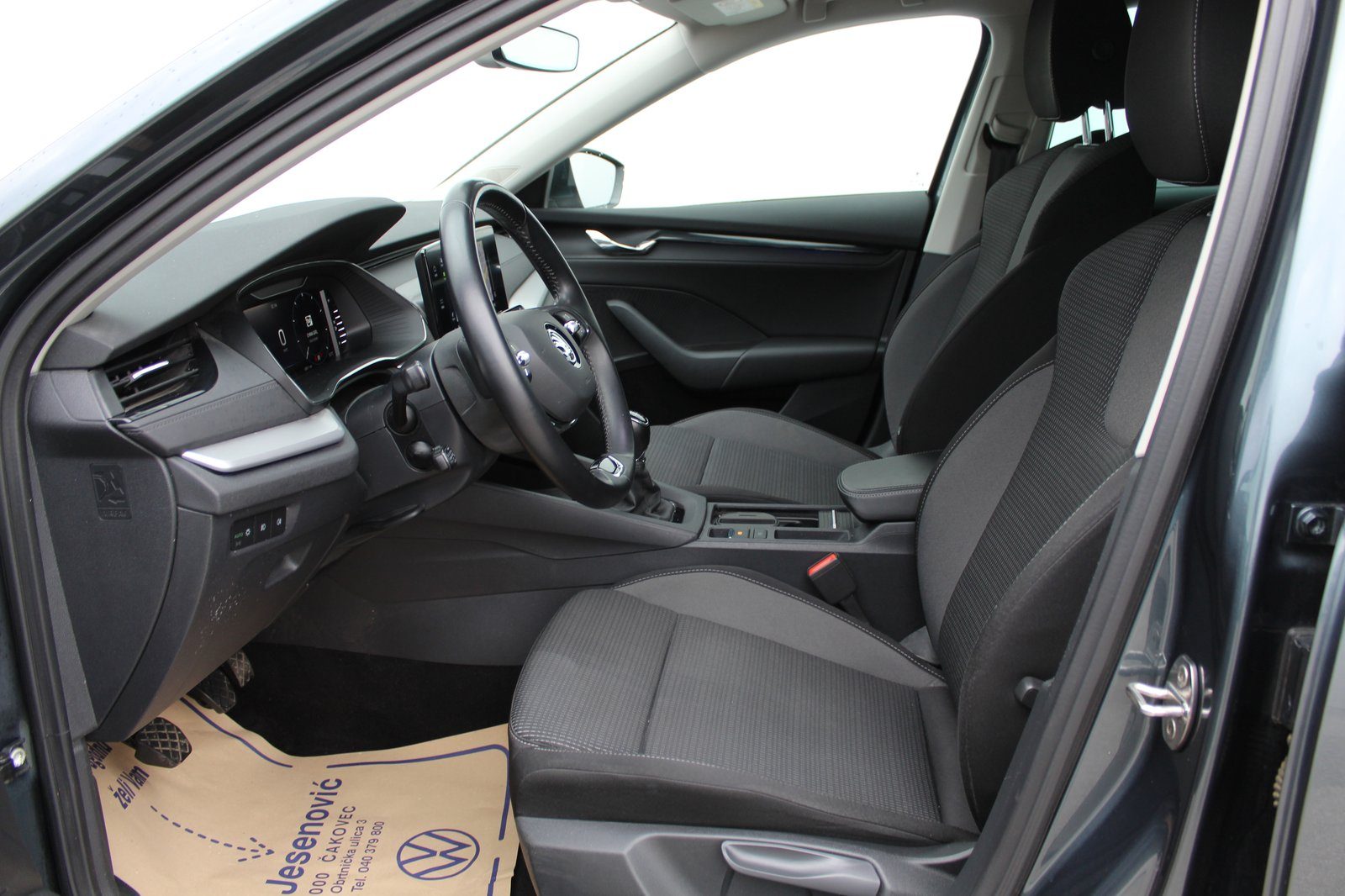 2022 Škoda Octavia Combi — fotografija 8