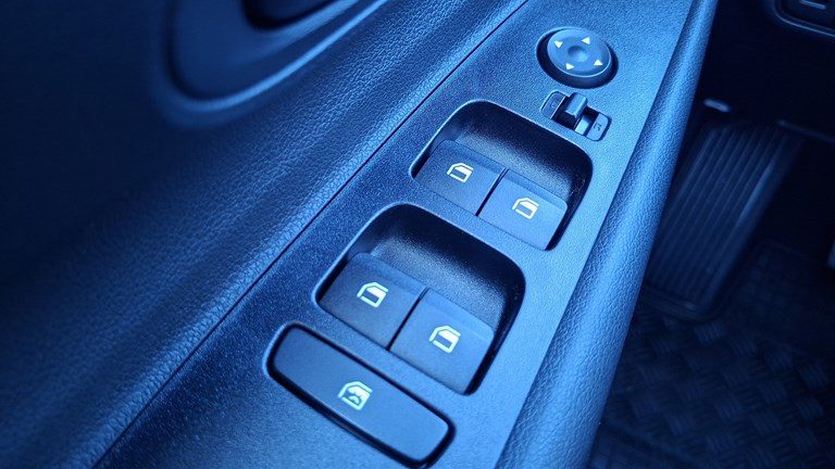 2021 Hyundai i20 — fotografija 19