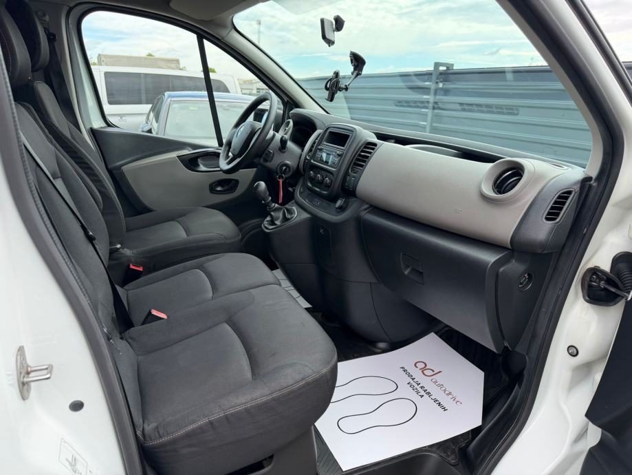 2015 Renault Trafic — fotografija 19