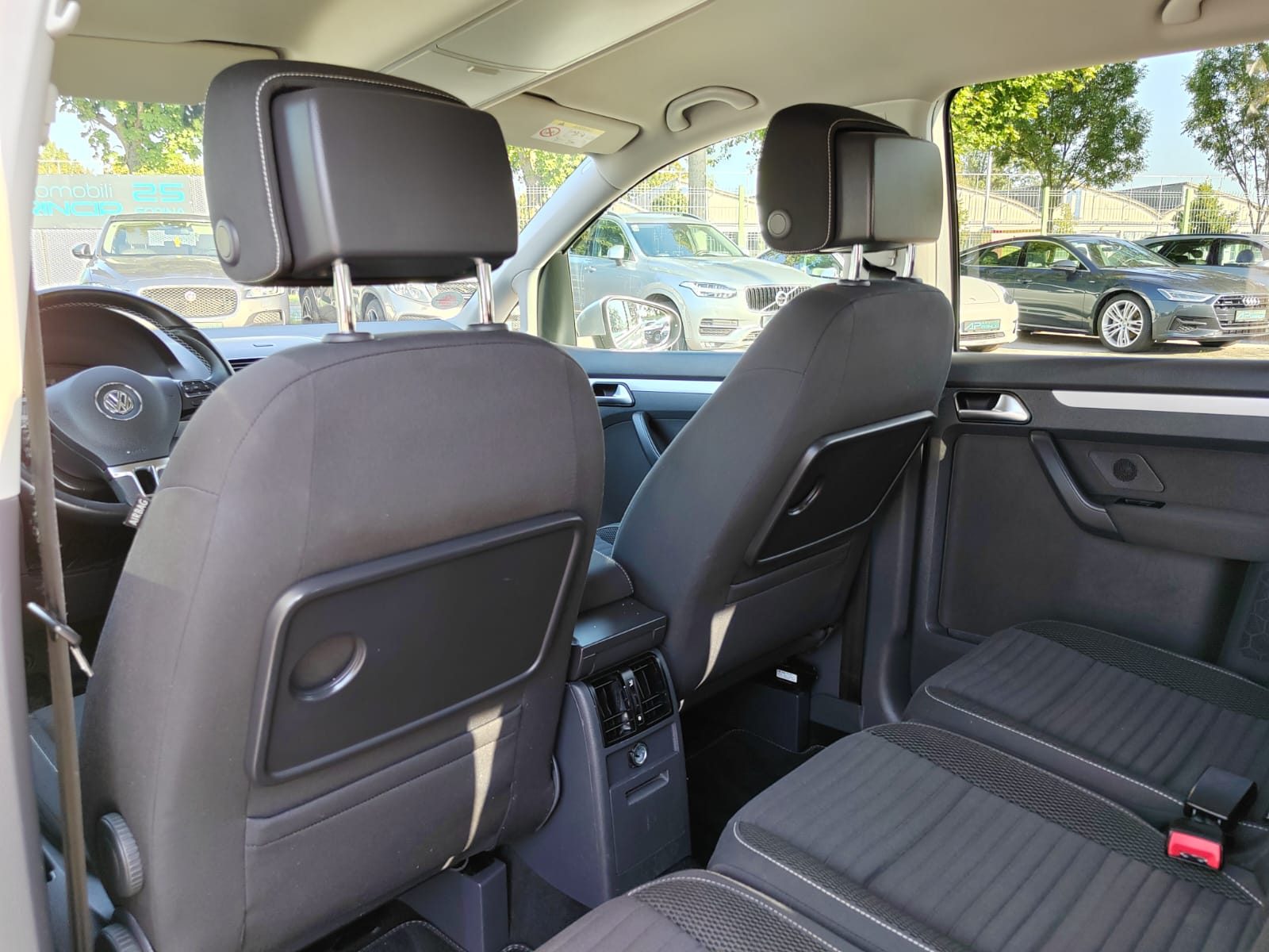 2014 Volkswagen Touran — fotografija 20