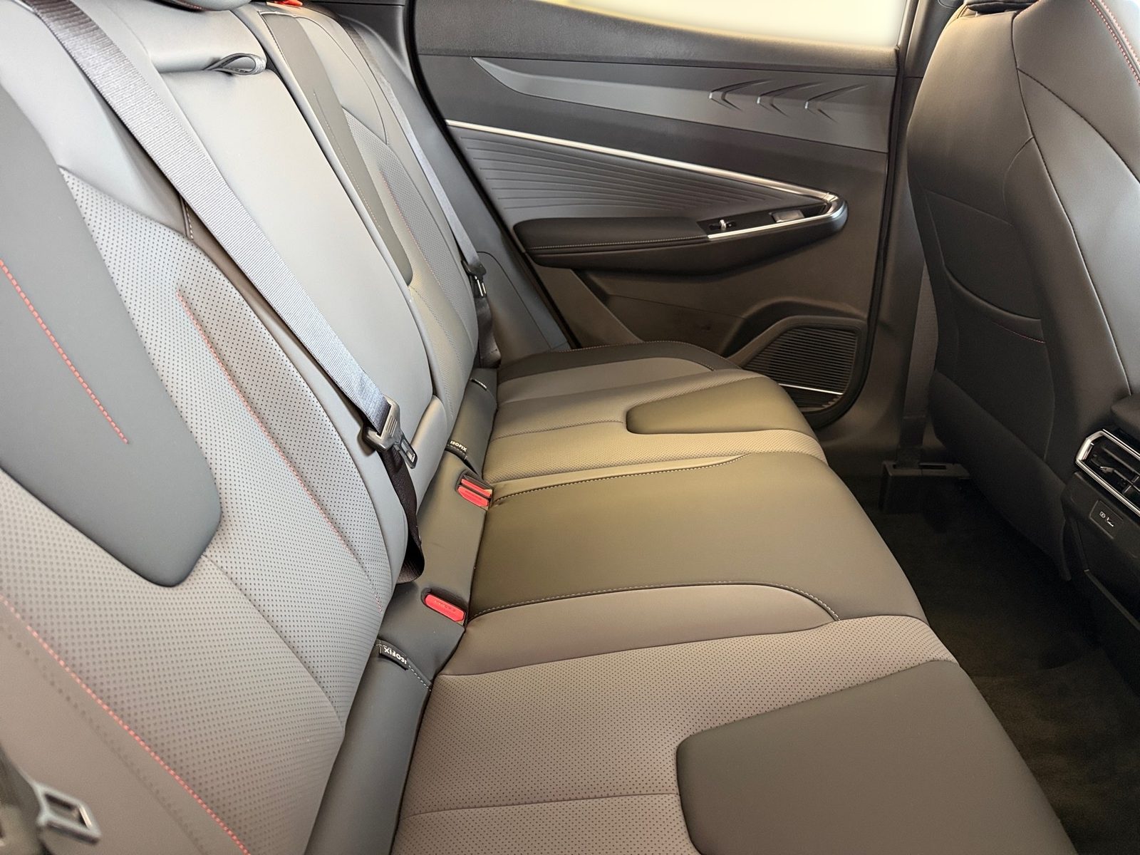 2026 Geely Cityray — fotografija 22