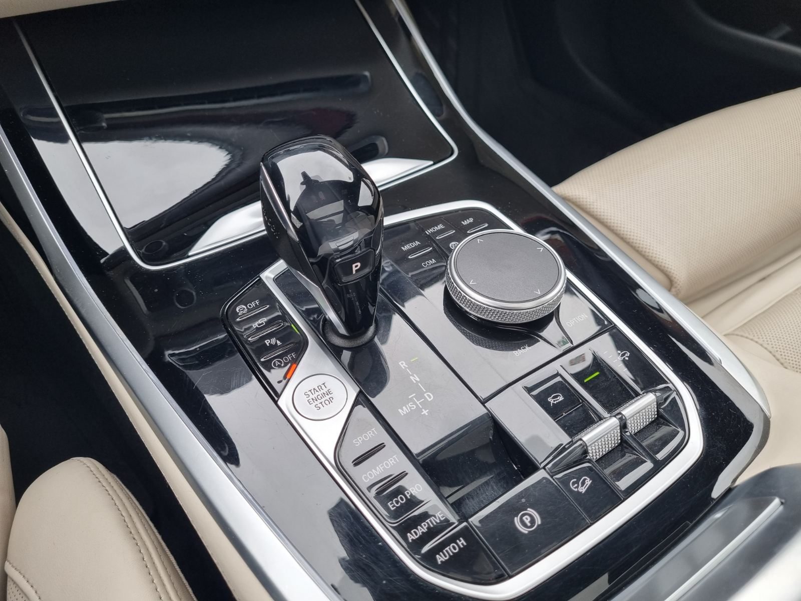 2020 BMW X7 — fotografija 21