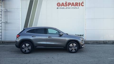 2026 Mercedes-Benz GLA — sličica 8