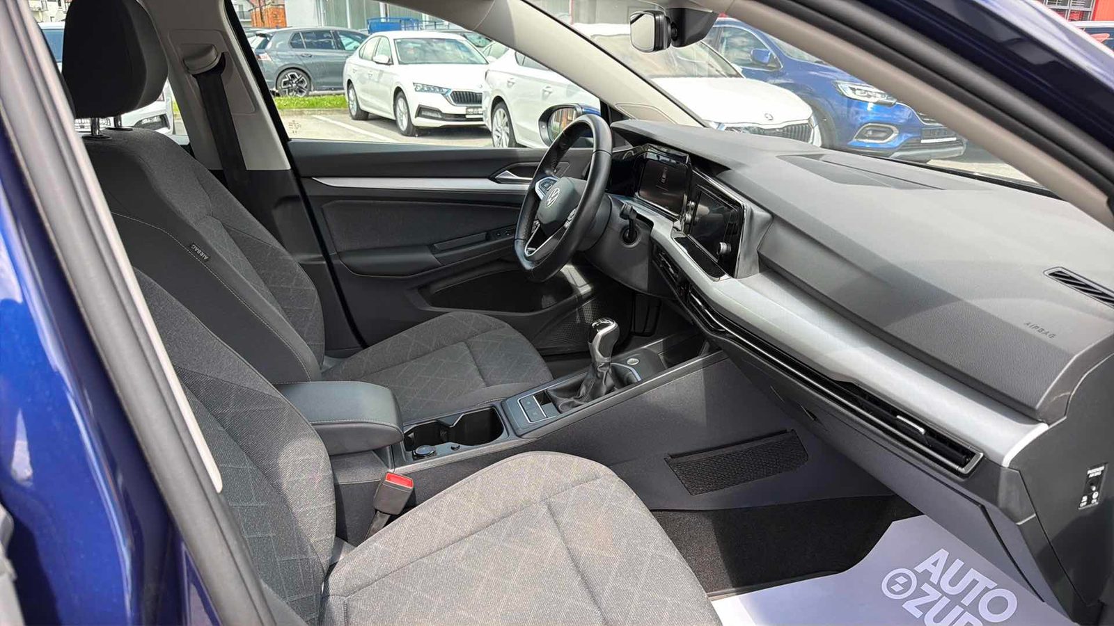 2024 Volkswagen Golf — fotografija 9