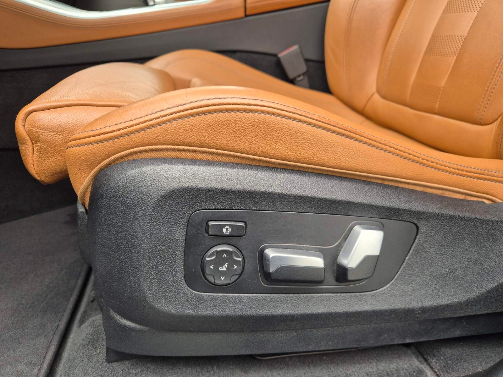 2020 BMW X5 M Sport — fotografija 20