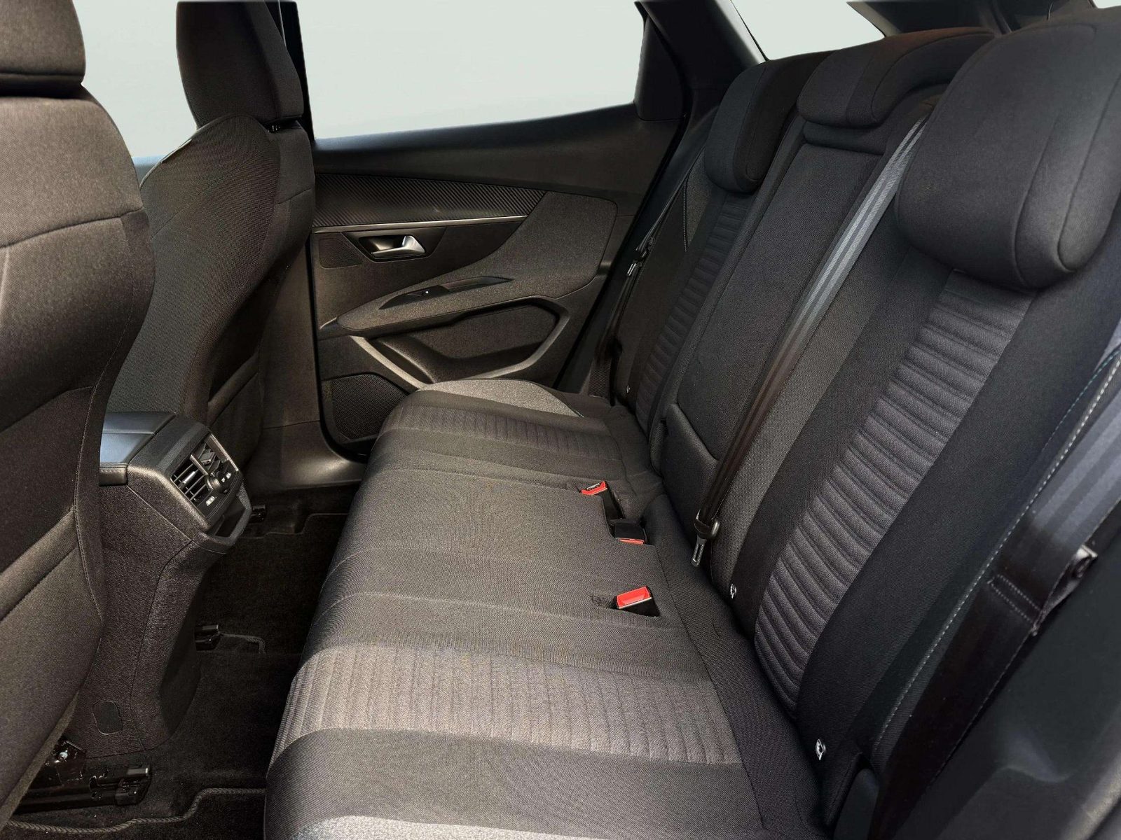 2022 Peugeot 3008 — fotografija 10