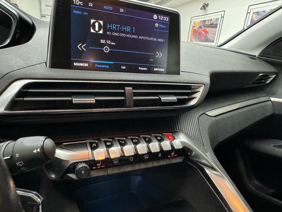 2020 Peugeot 3008 — fotografija 11