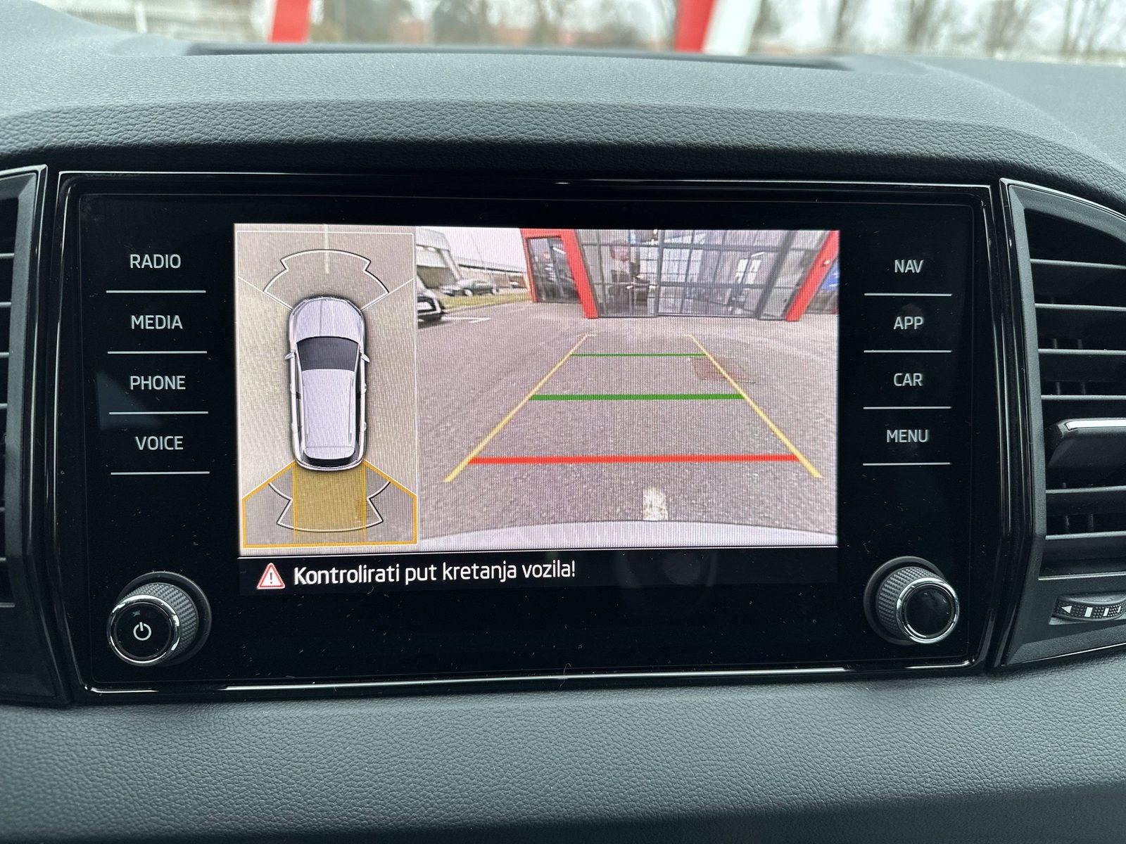 2025 Škoda Karoq — fotografija 23
