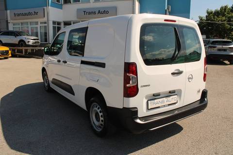 2021 Opel Combo — sličica 7