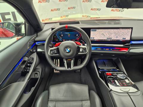 2025 BMW M5 — sličica 17