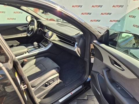 2025 Audi Q8 S line — sličica 13