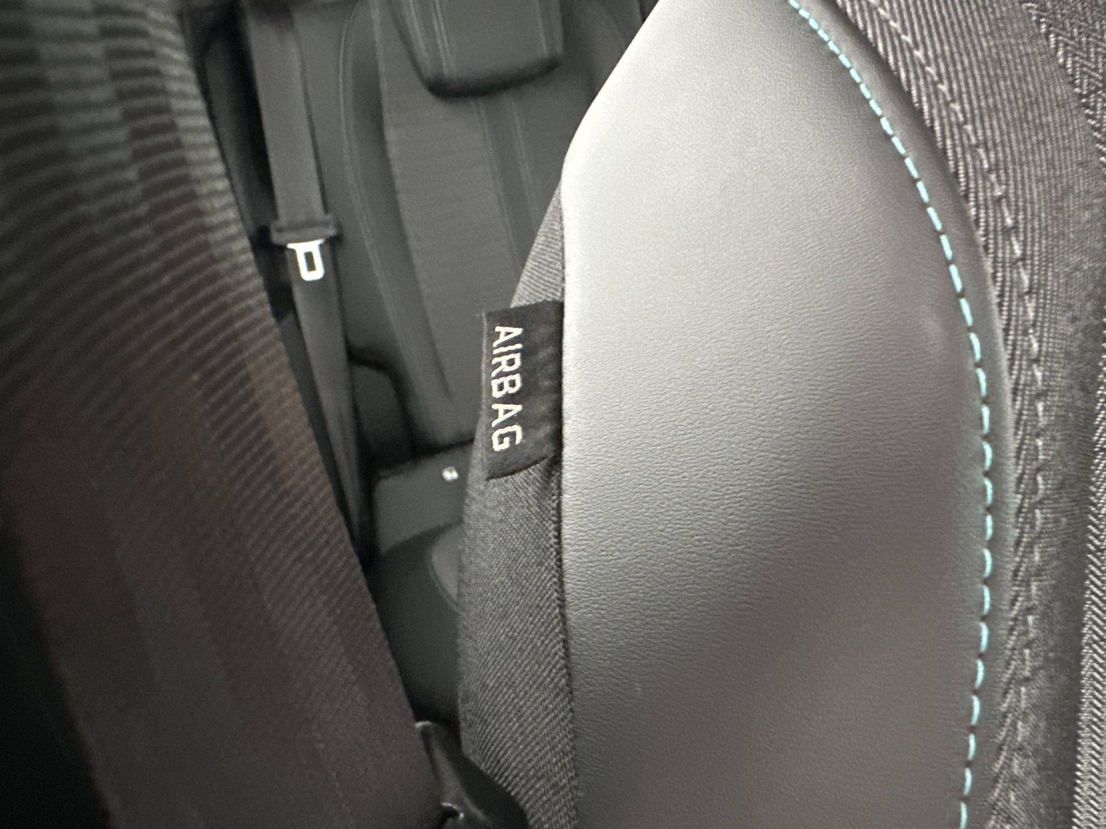 2022 Peugeot 2008 — fotografija 22