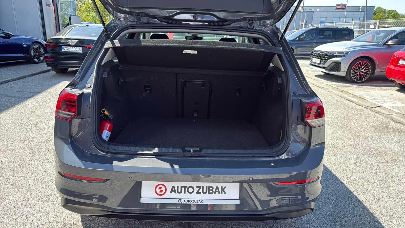 2024 Volkswagen Golf — fotografija 12