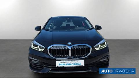 2022 BMW Serija 1 — sličica 2