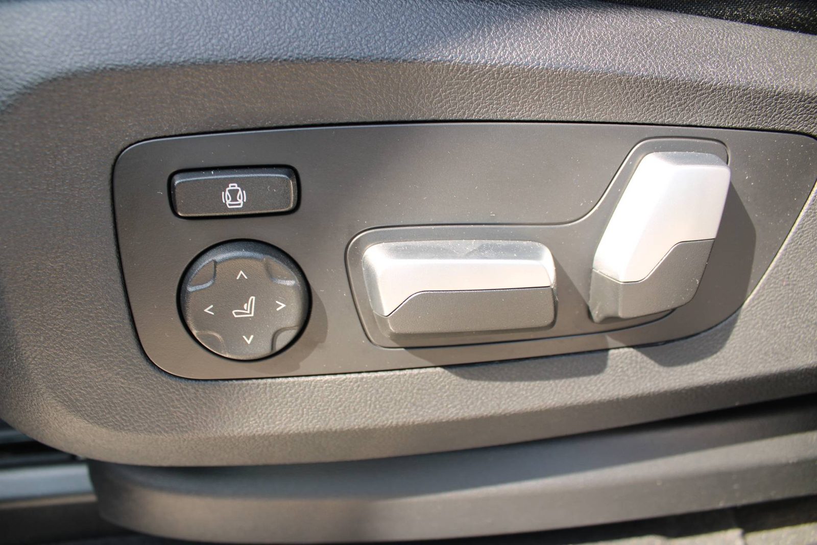 2024 BMW X5 — fotografija 11