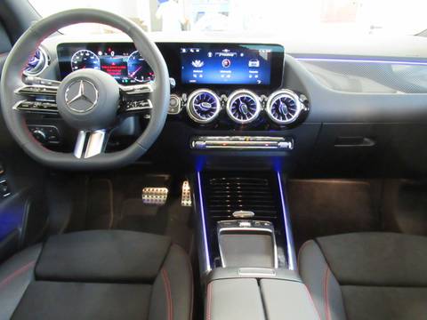 2025 Mercedes-Benz GLA — sličica 14